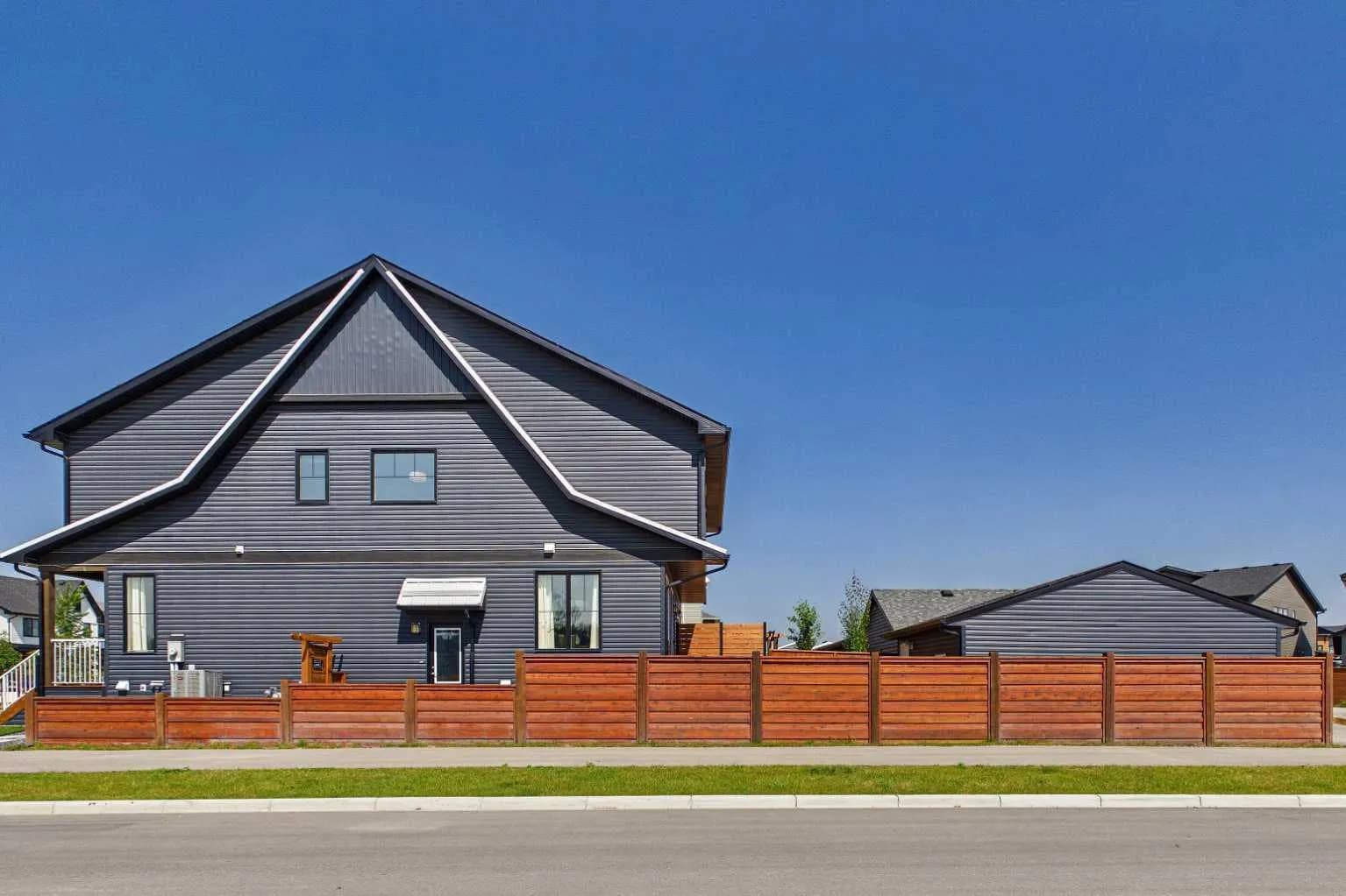 Semi Detached (Half Duplex)