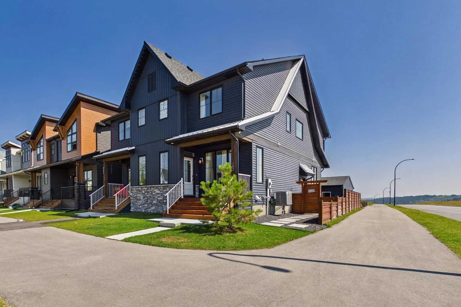 Semi Detached (Half Duplex)