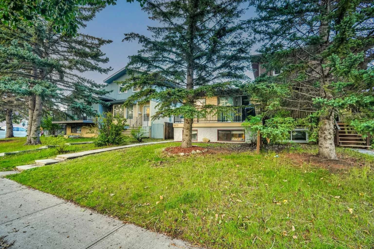 Semi Detached (Half Duplex)