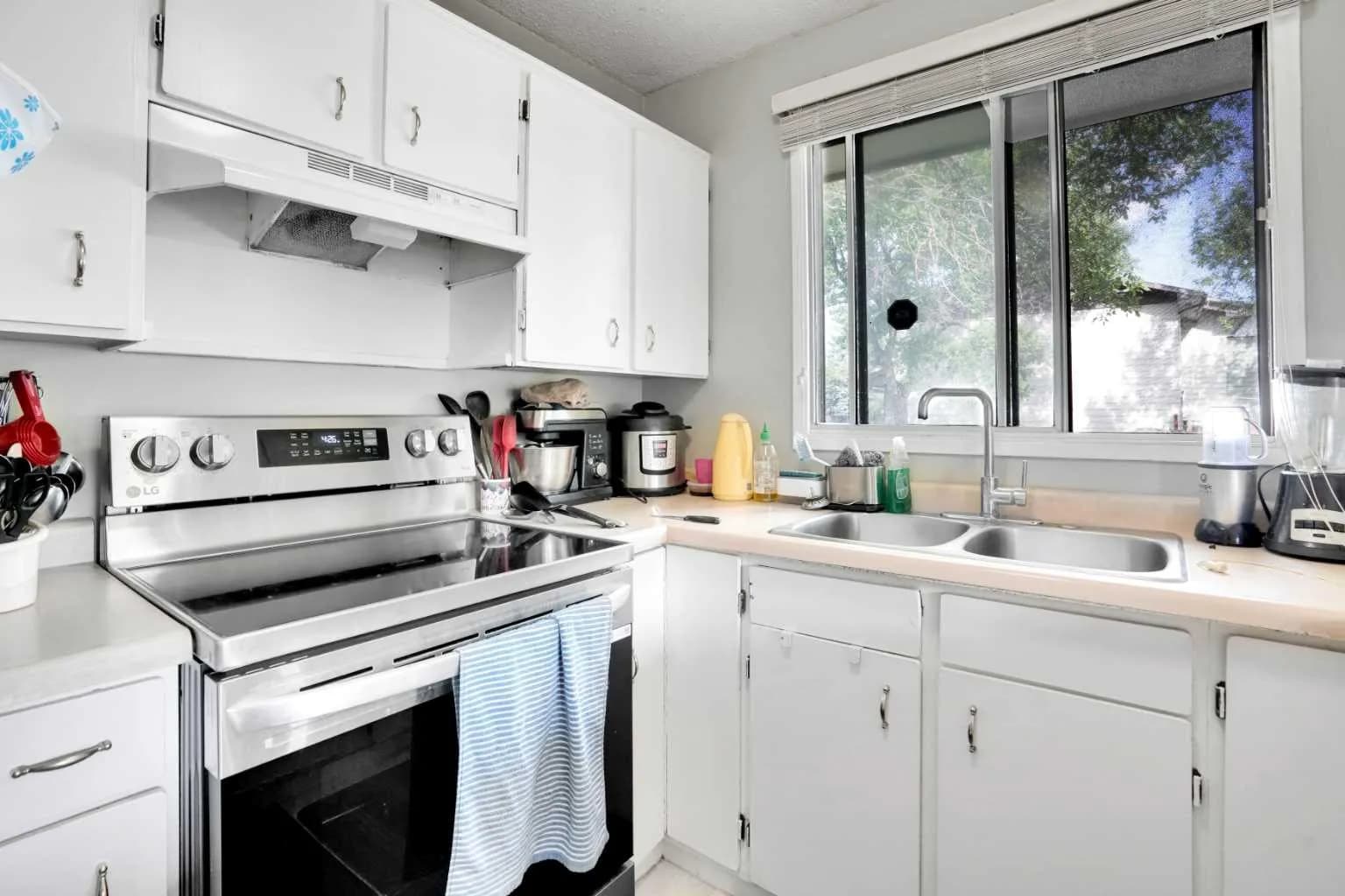 Semi Detached (Half Duplex)