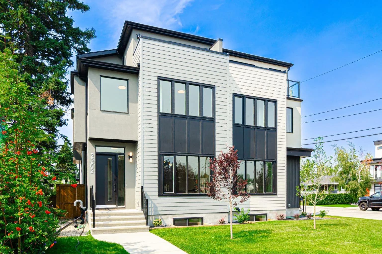 Semi Detached (Half Duplex)