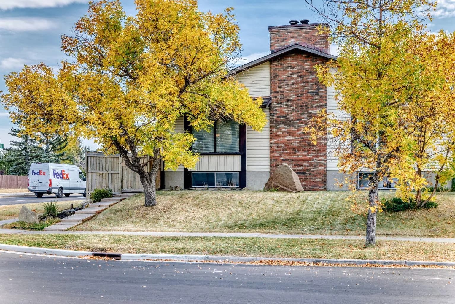 Semi Detached (Half Duplex)