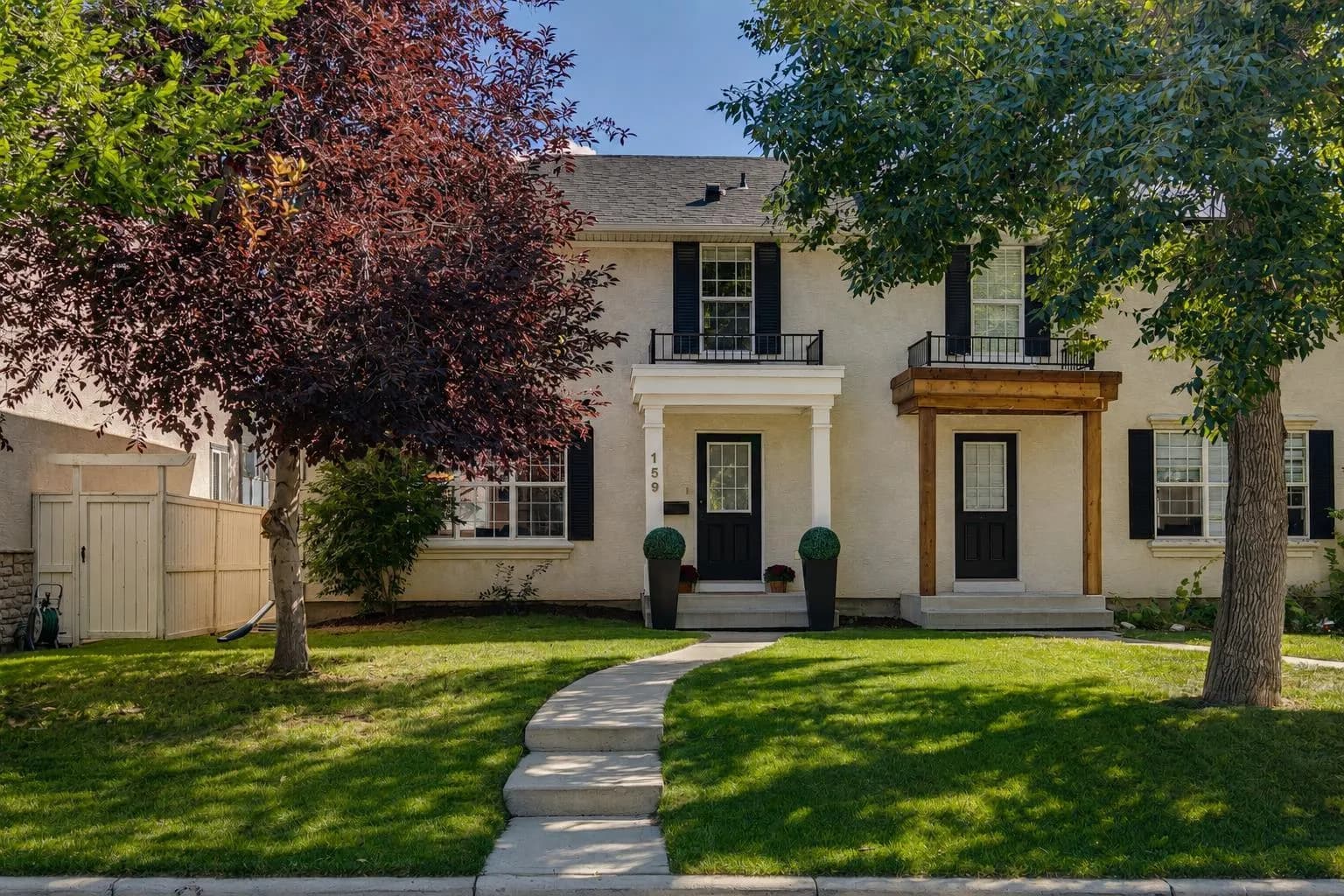 Semi Detached (Half Duplex)