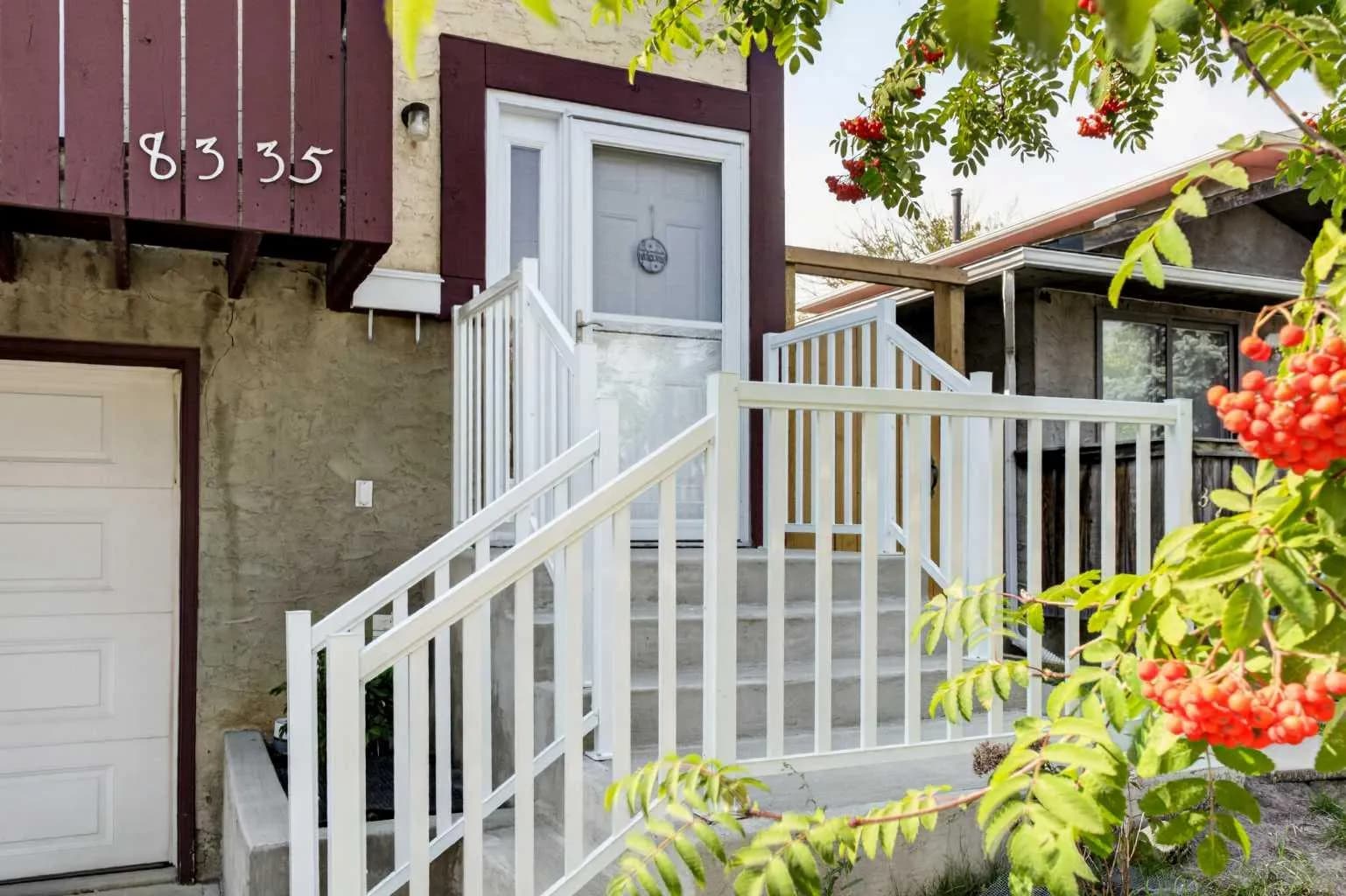 Semi Detached (Half Duplex)