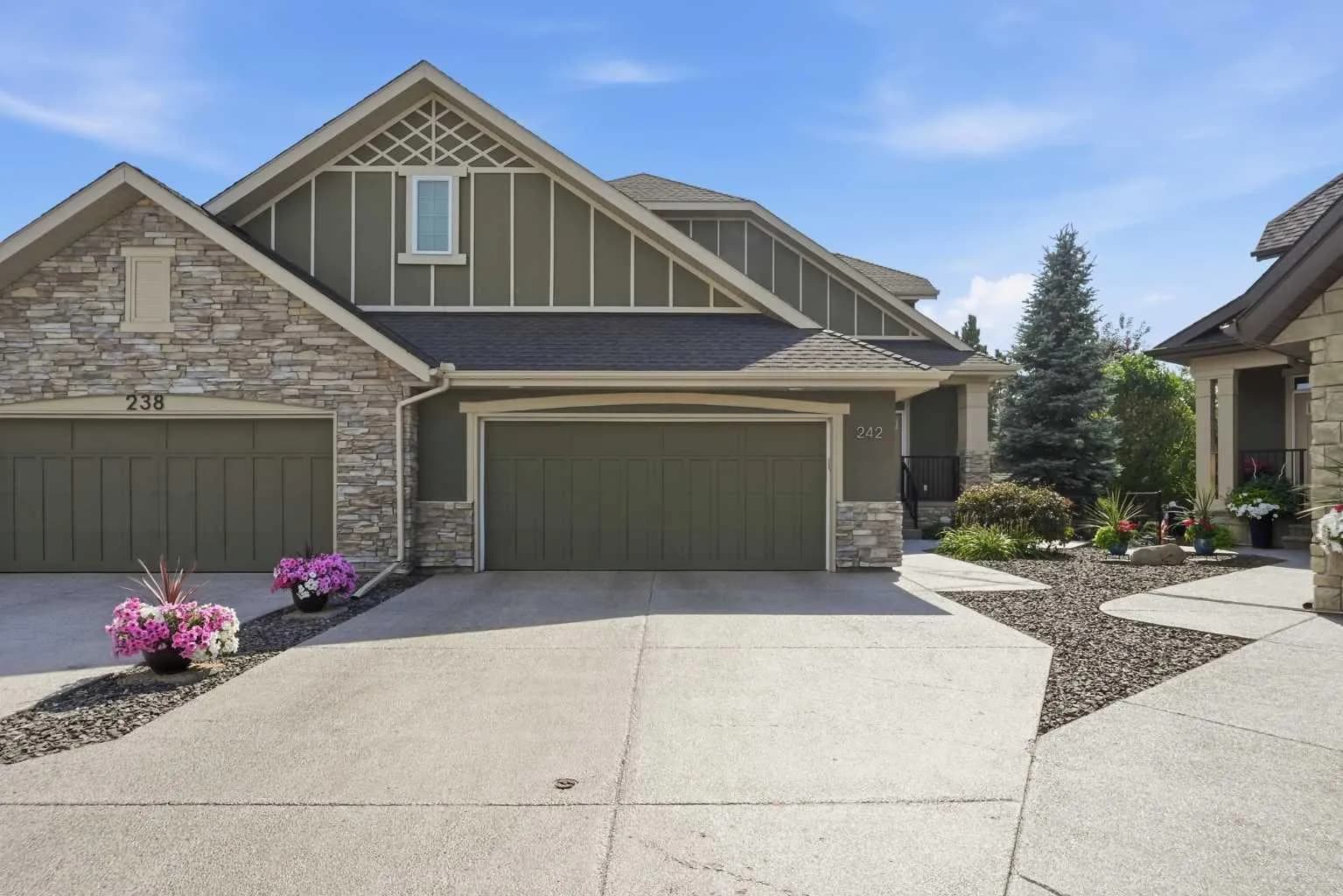 Semi Detached (Half Duplex)