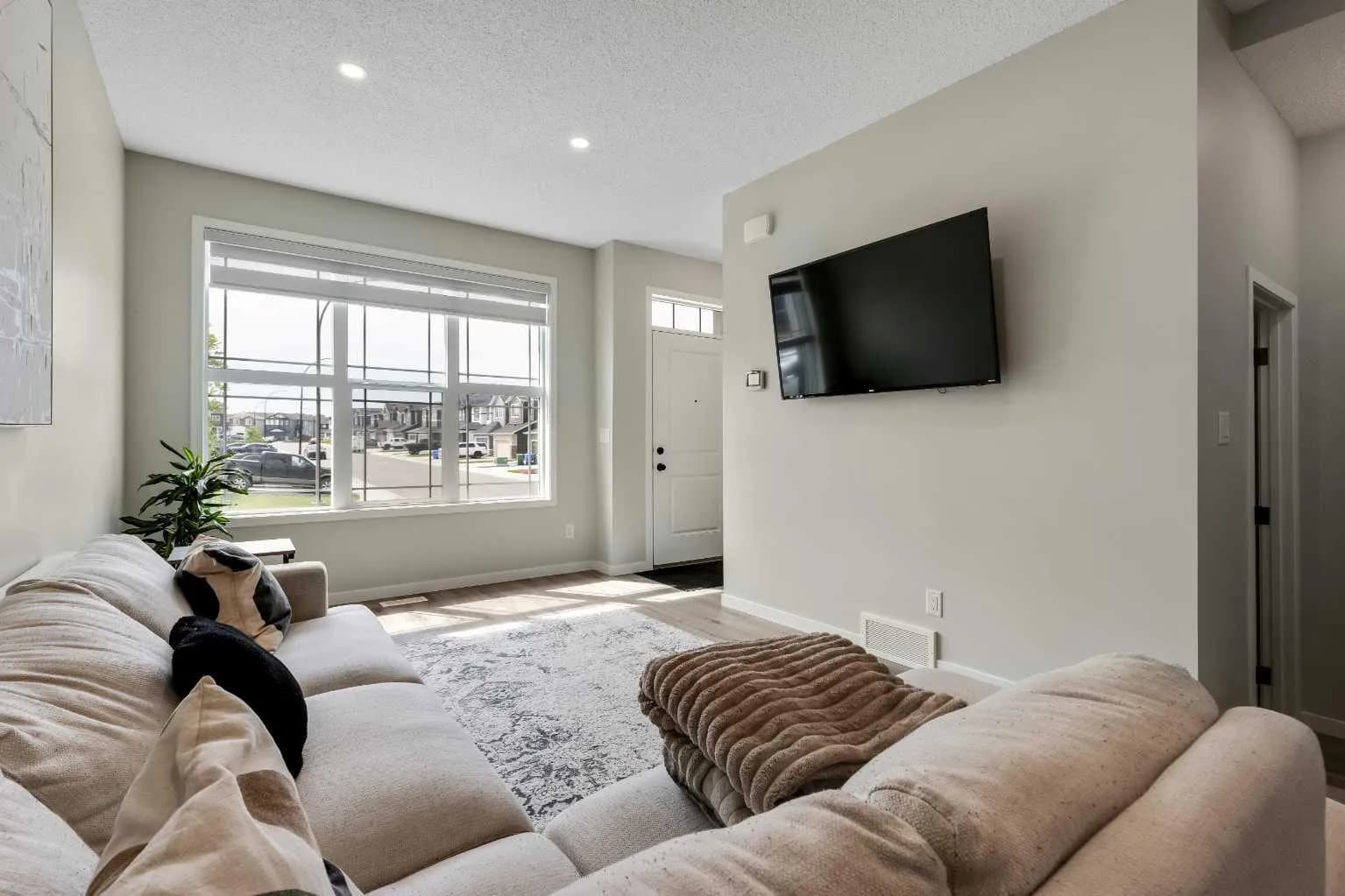 Semi Detached (Half Duplex)
