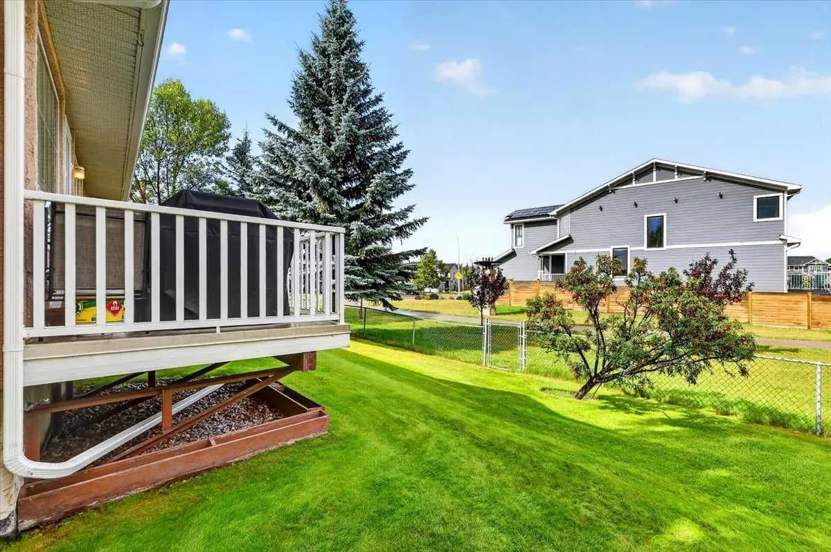 Semi Detached (Half Duplex)