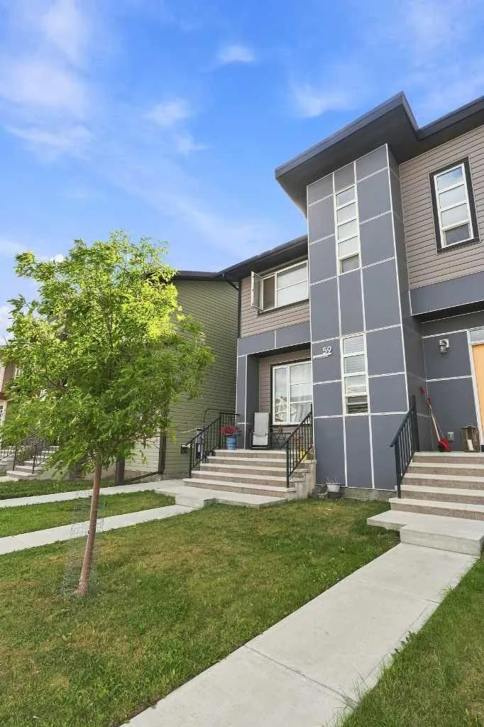 Semi Detached (Half Duplex)