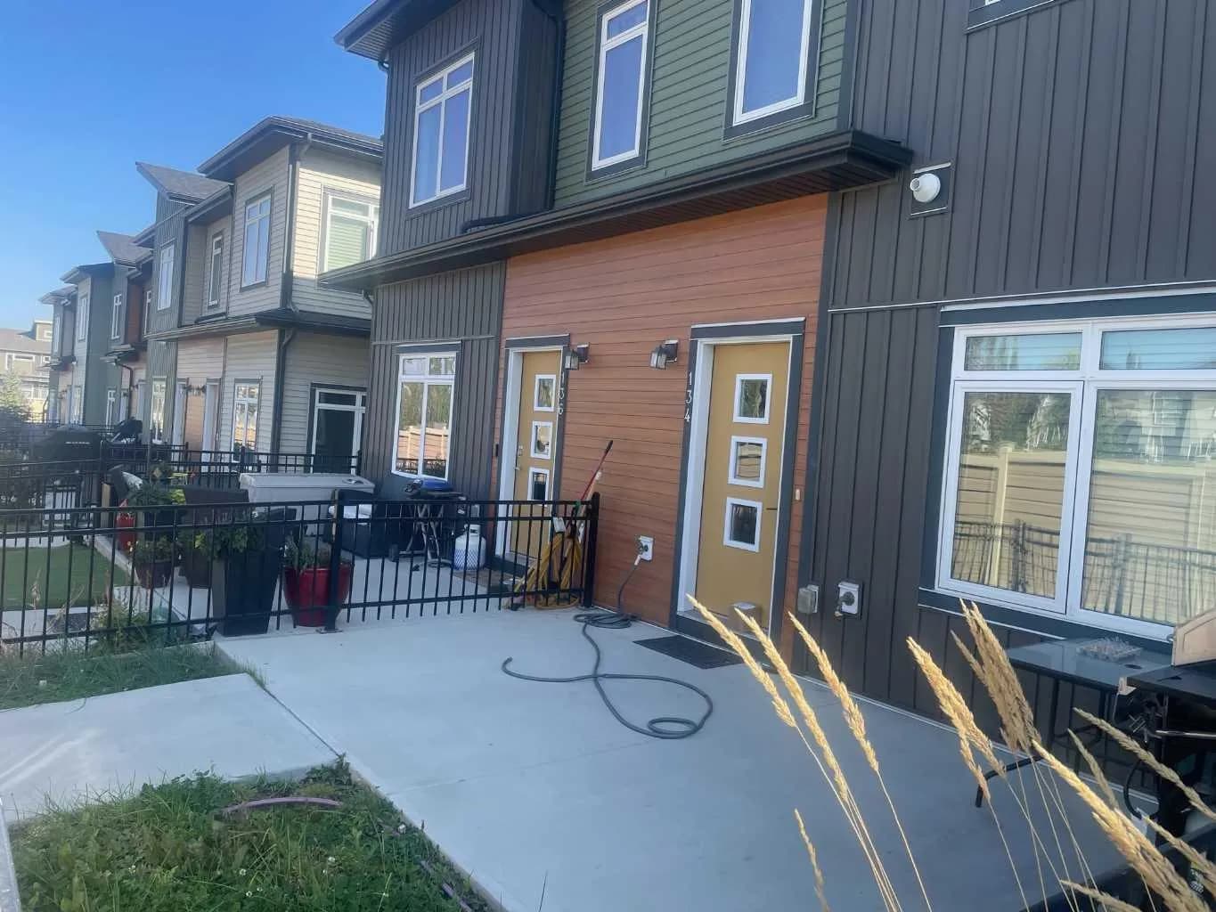 Row/Townhouse