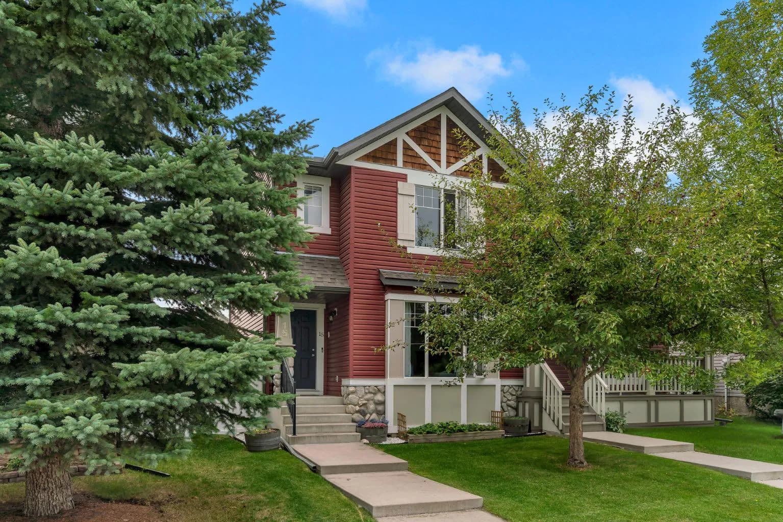 Semi Detached (Half Duplex)