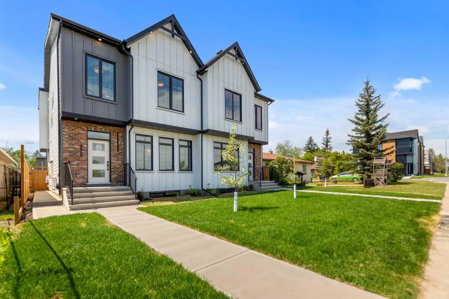 Semi Detached (Half Duplex)