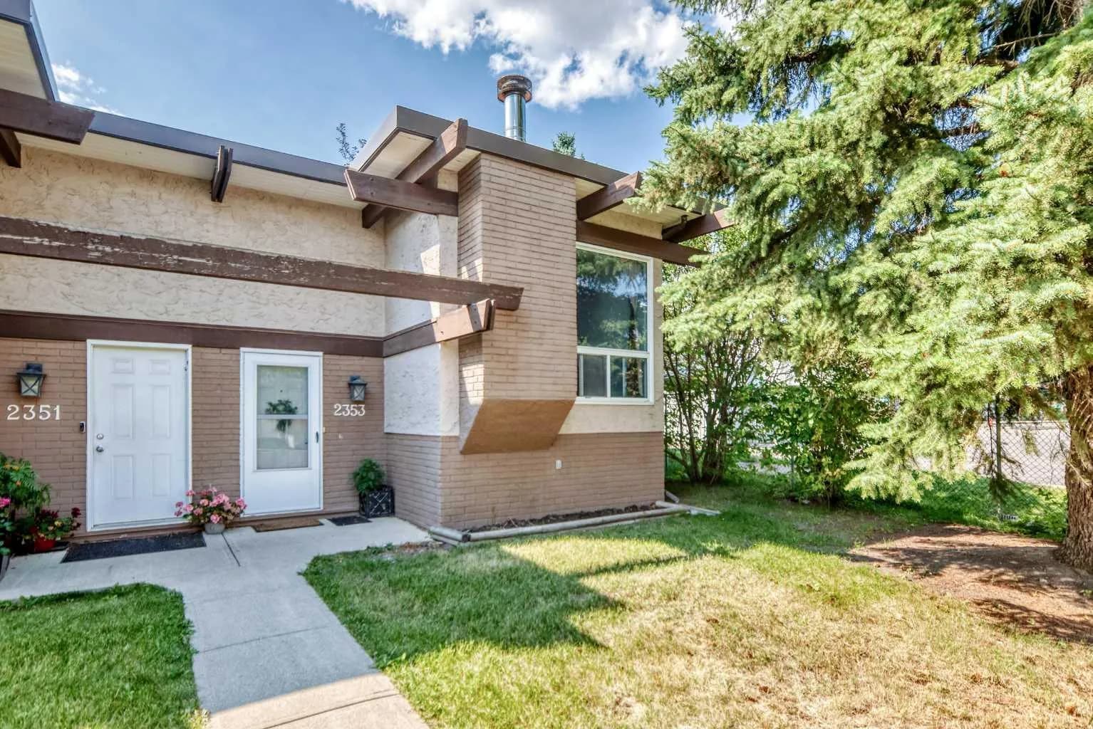 Semi Detached (Half Duplex)