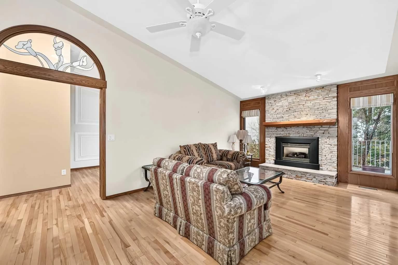 Semi Detached (Half Duplex)