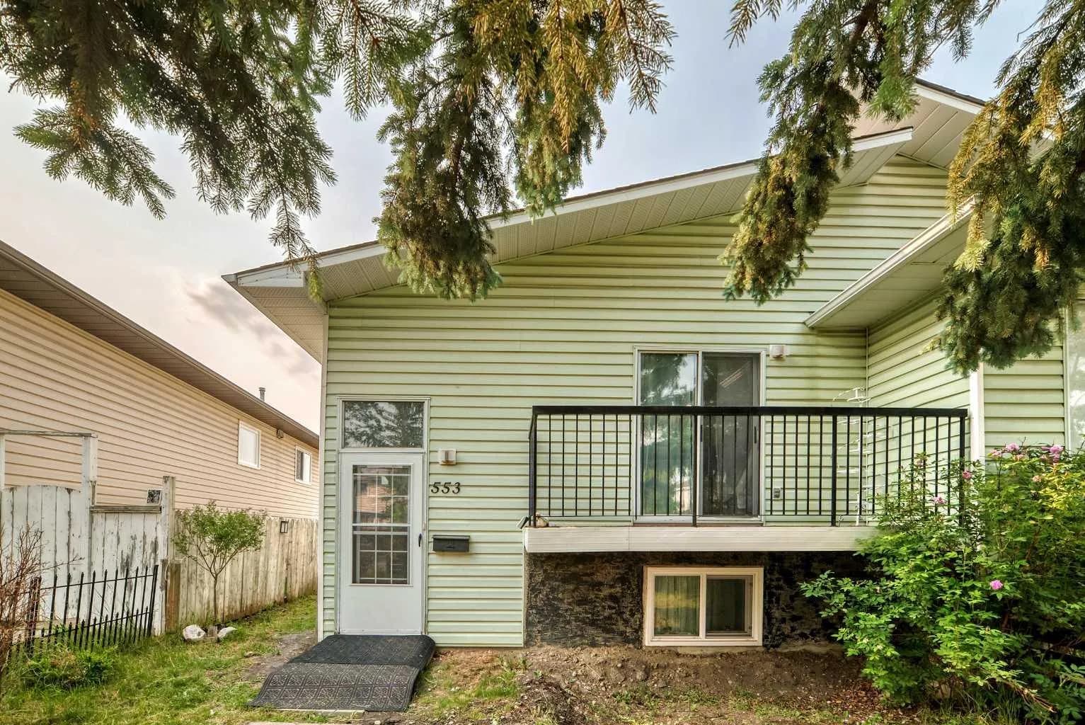 Semi Detached (Half Duplex)