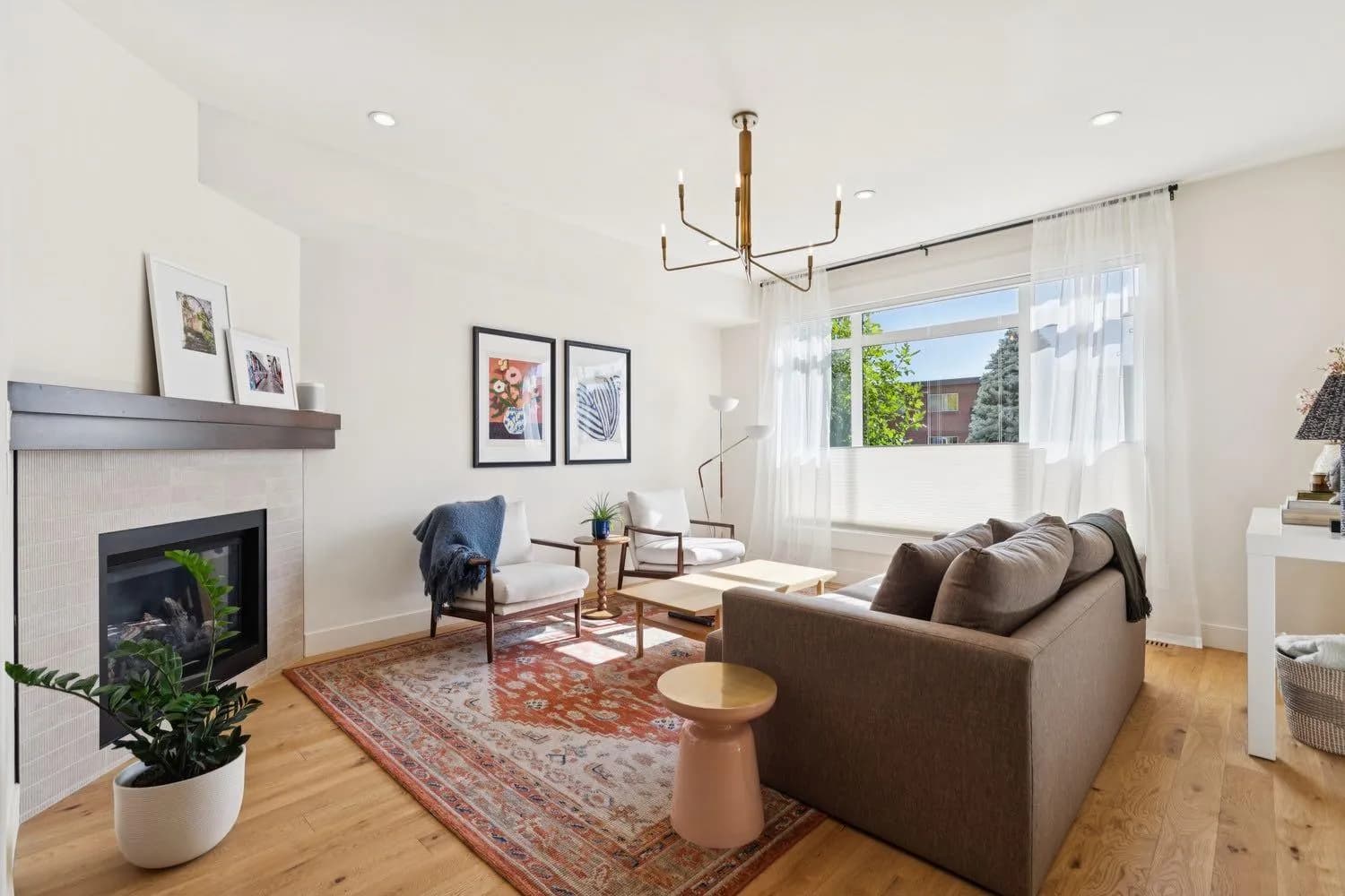 Semi Detached (Half Duplex)