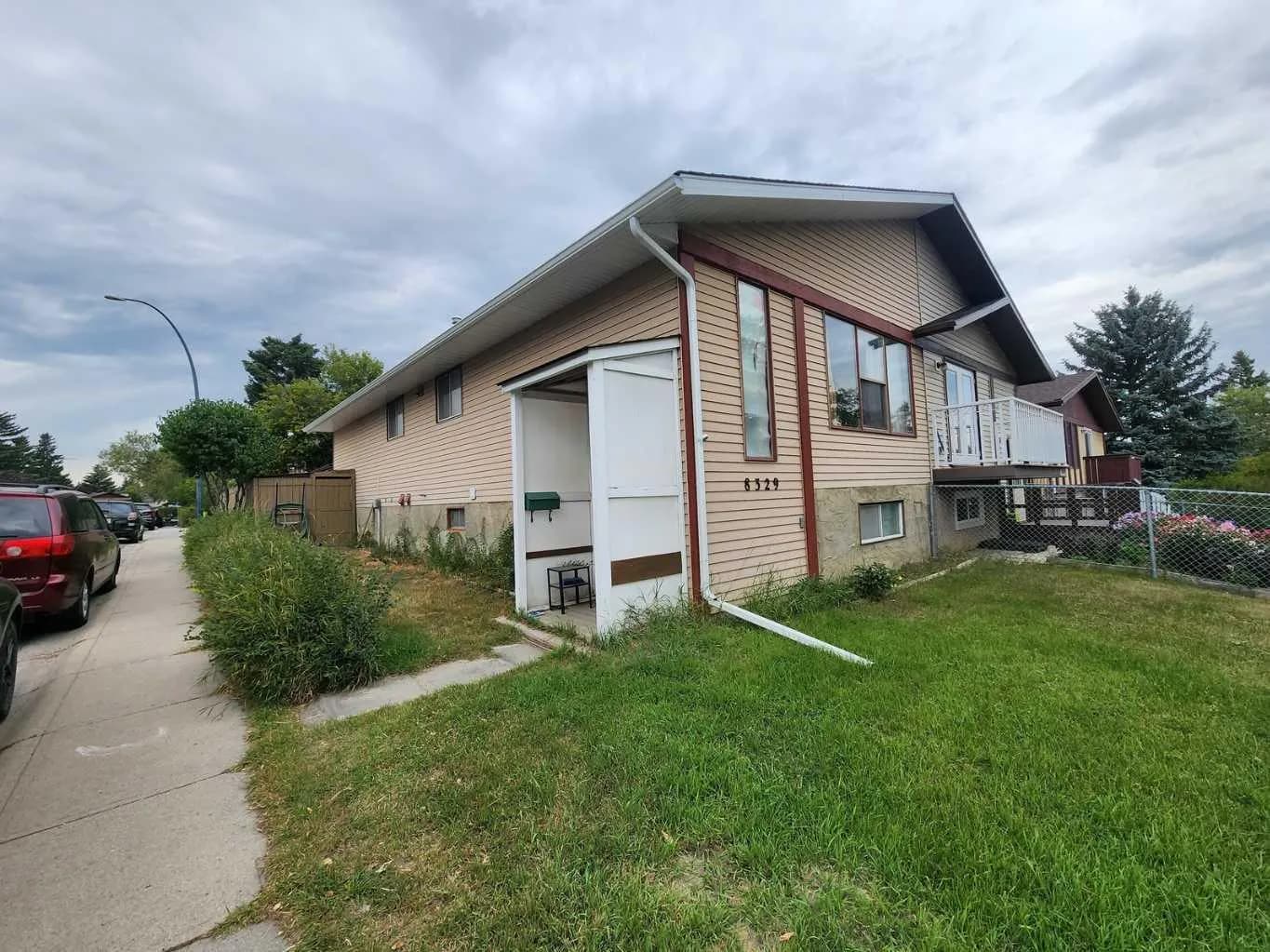 Semi Detached (Half Duplex)