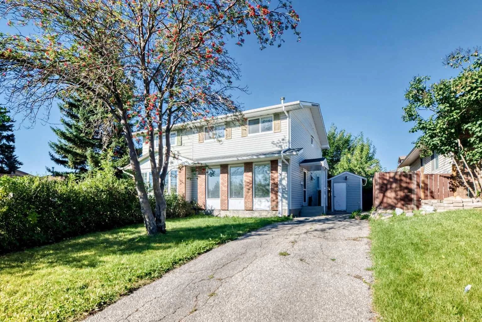 Semi Detached (Half Duplex)