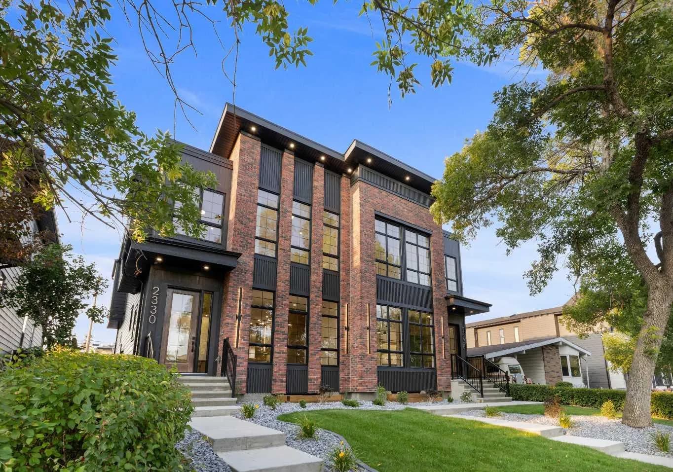 Semi Detached (Half Duplex)