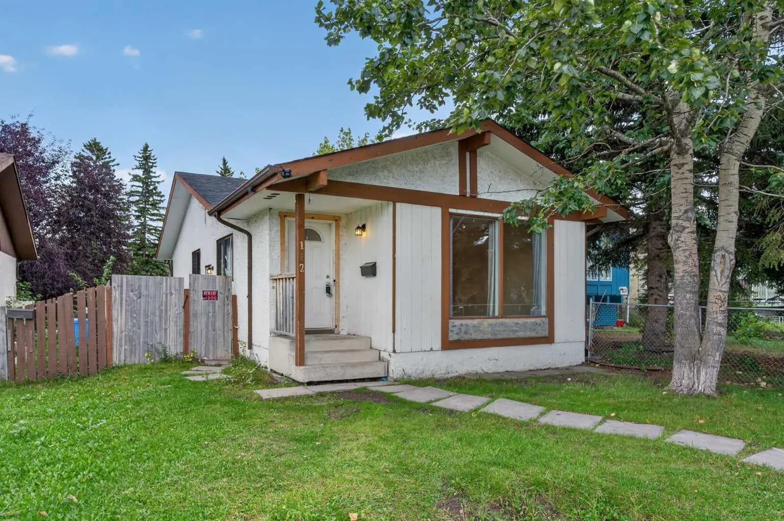 Semi Detached (Half Duplex)