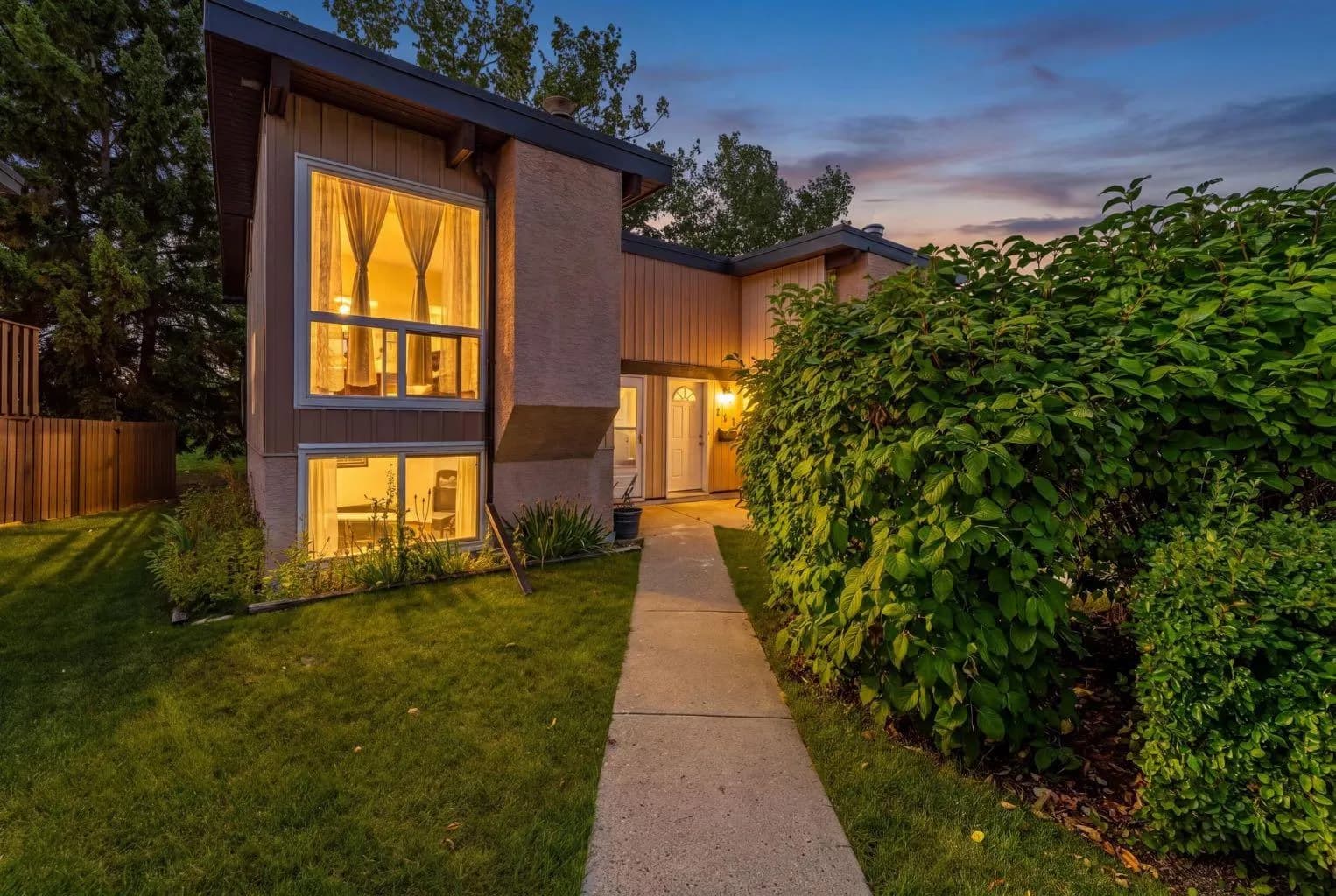 Semi Detached (Half Duplex)