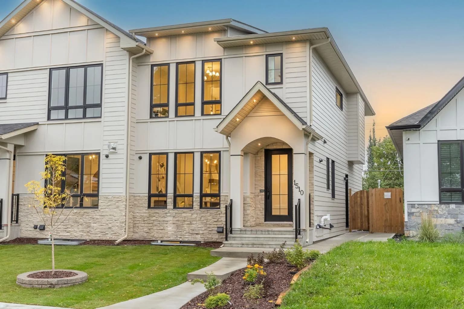Semi Detached (Half Duplex)