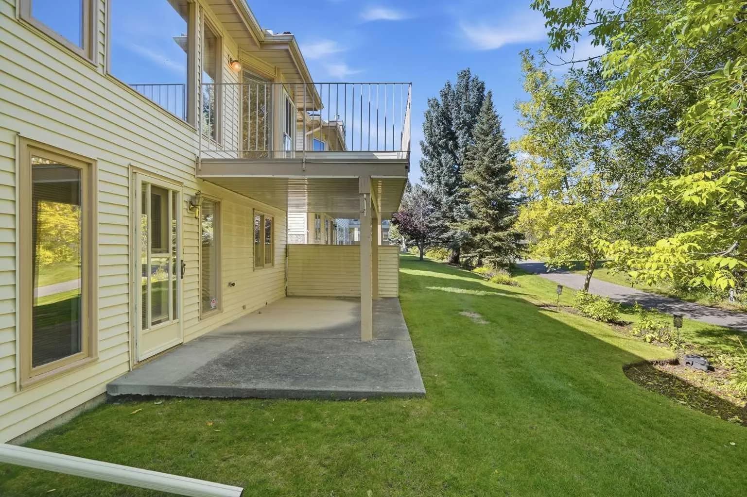 Semi Detached (Half Duplex)