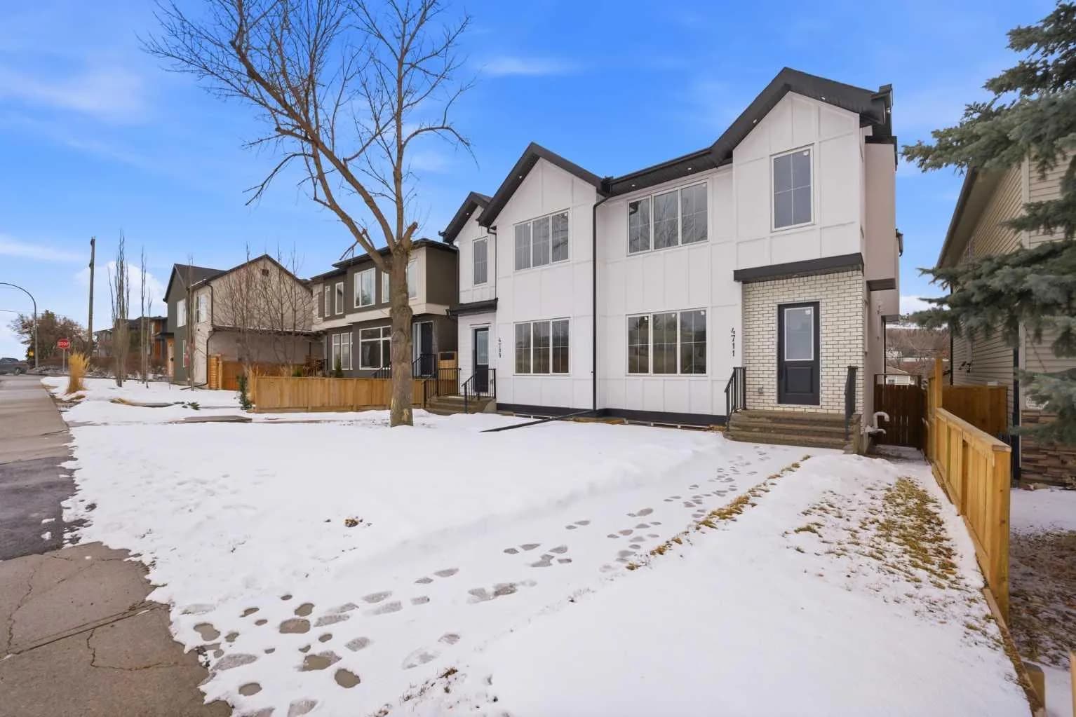 Semi Detached (Half Duplex)