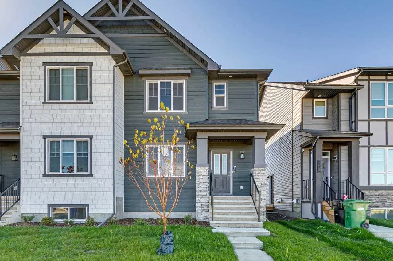 Semi Detached (Half Duplex)