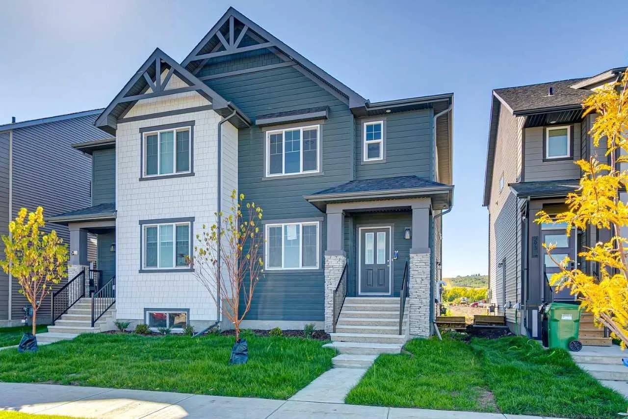 Semi Detached (Half Duplex)