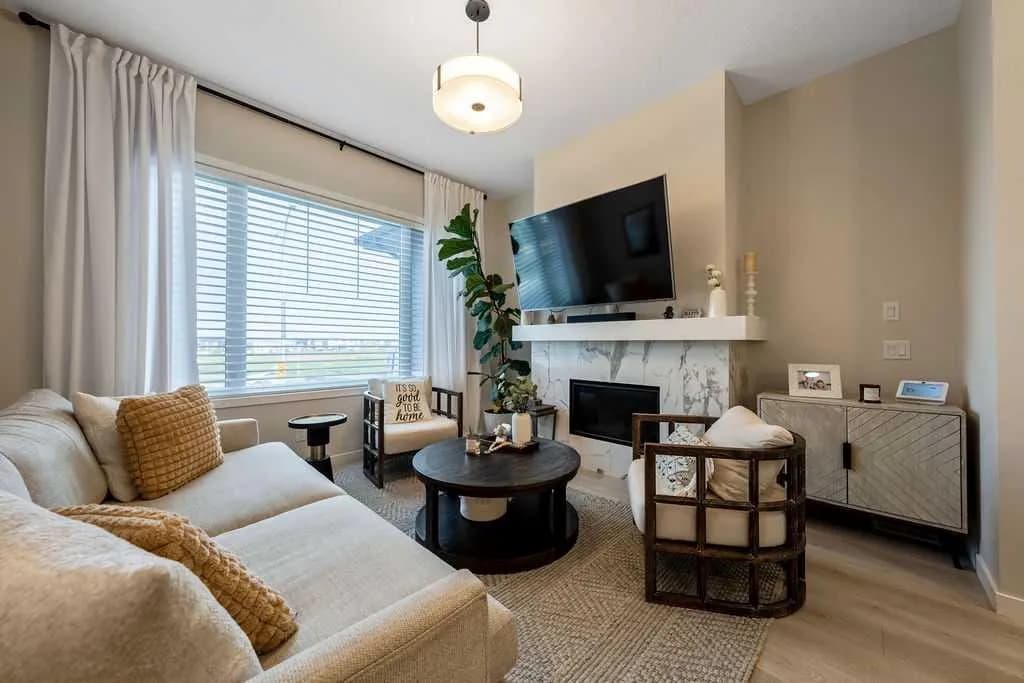 Semi Detached (Half Duplex)