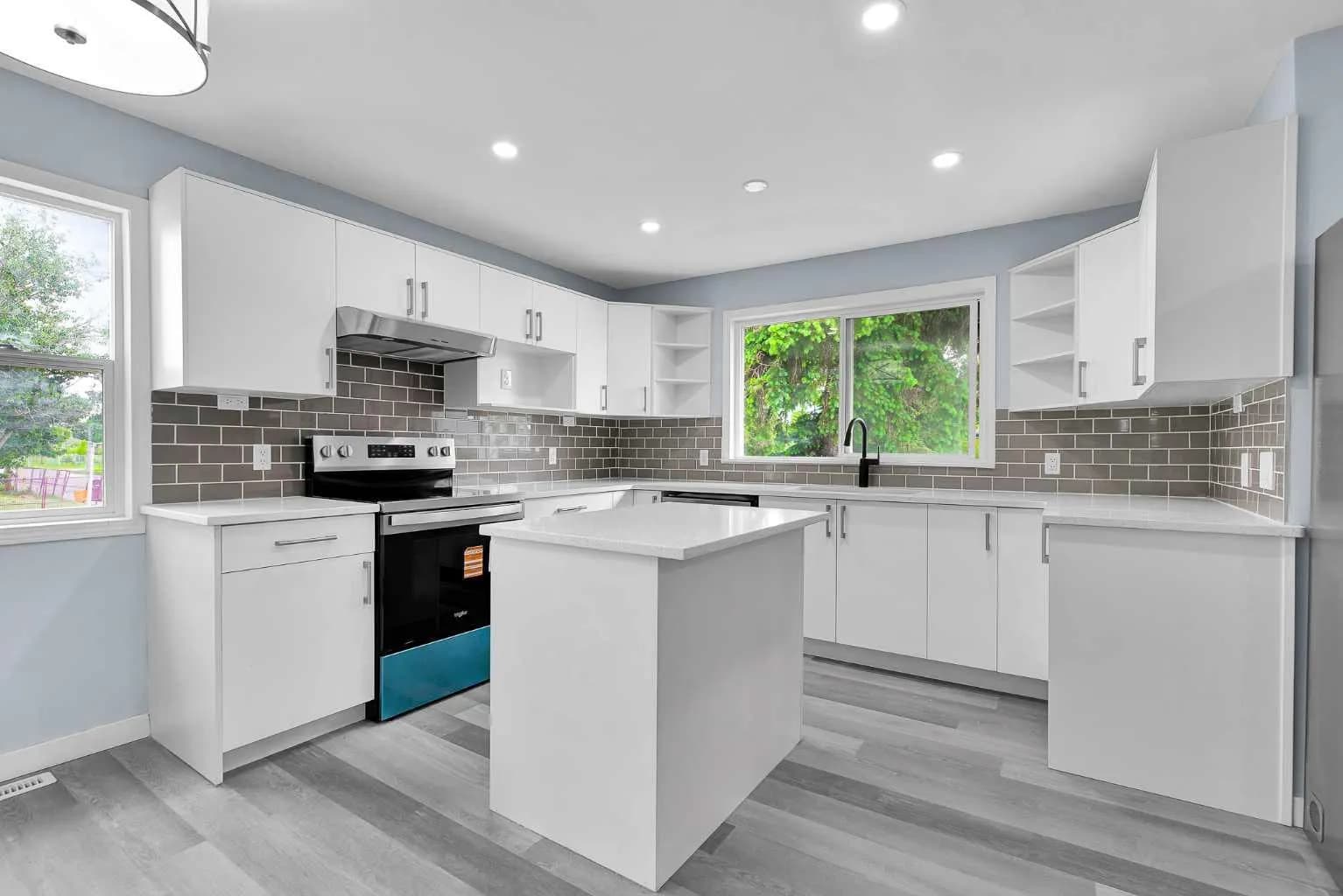 Semi Detached (Half Duplex)