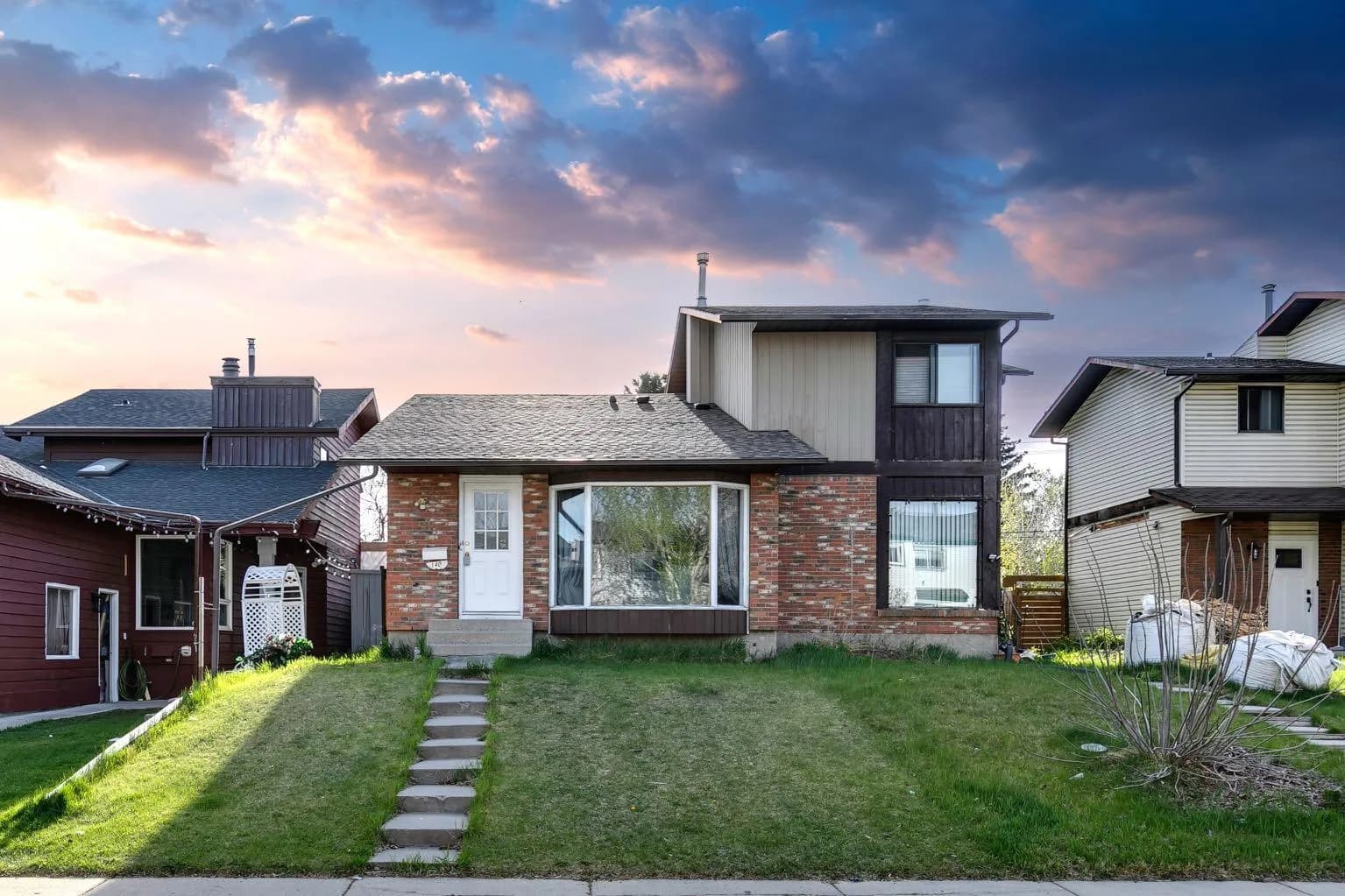 Semi Detached (Half Duplex)