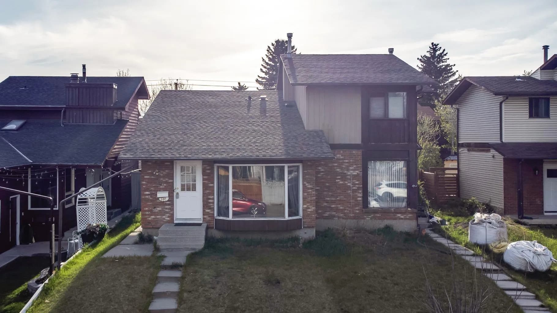 Semi Detached (Half Duplex)