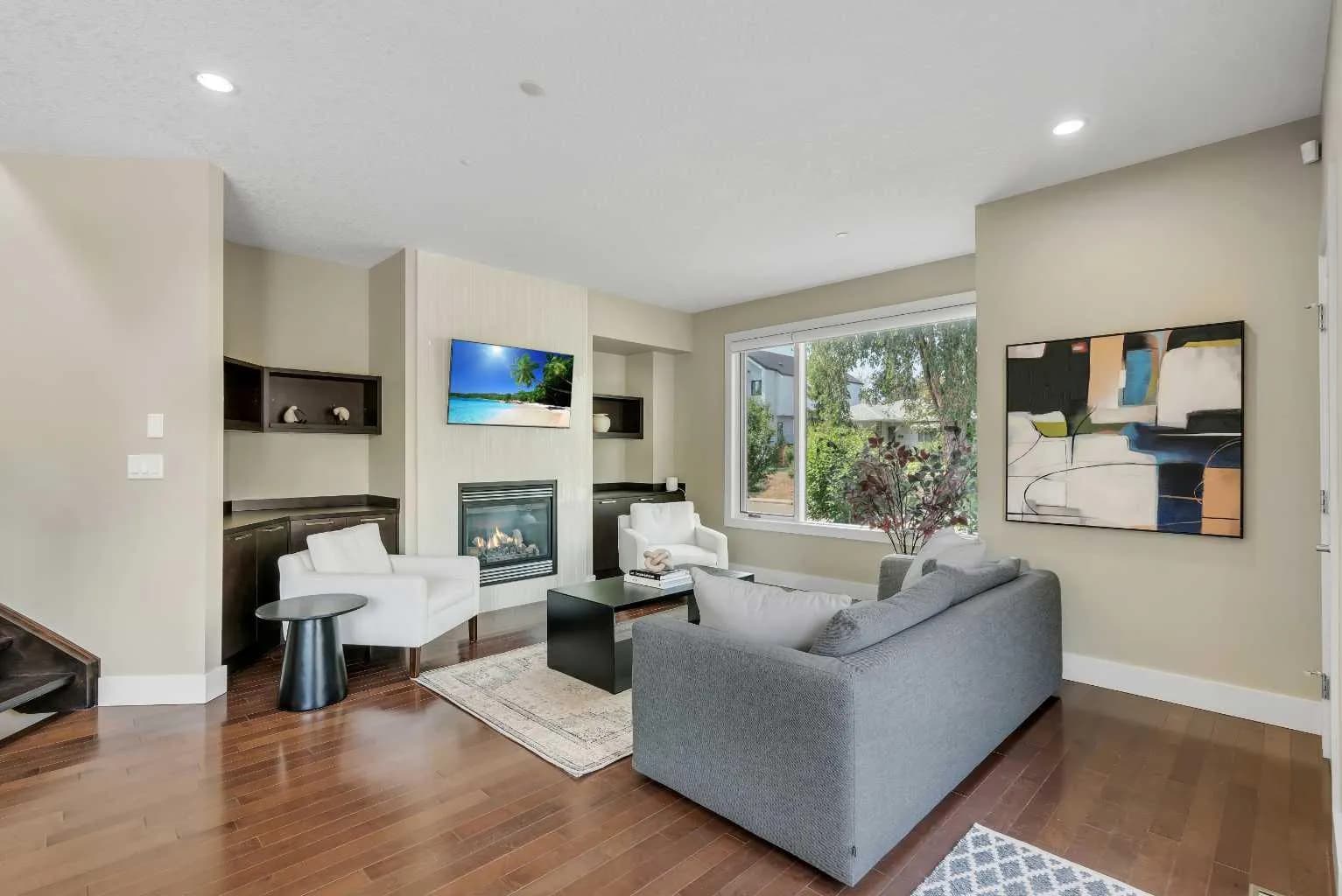 Semi Detached (Half Duplex)
