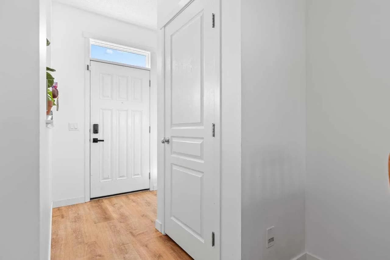 Semi Detached (Half Duplex)