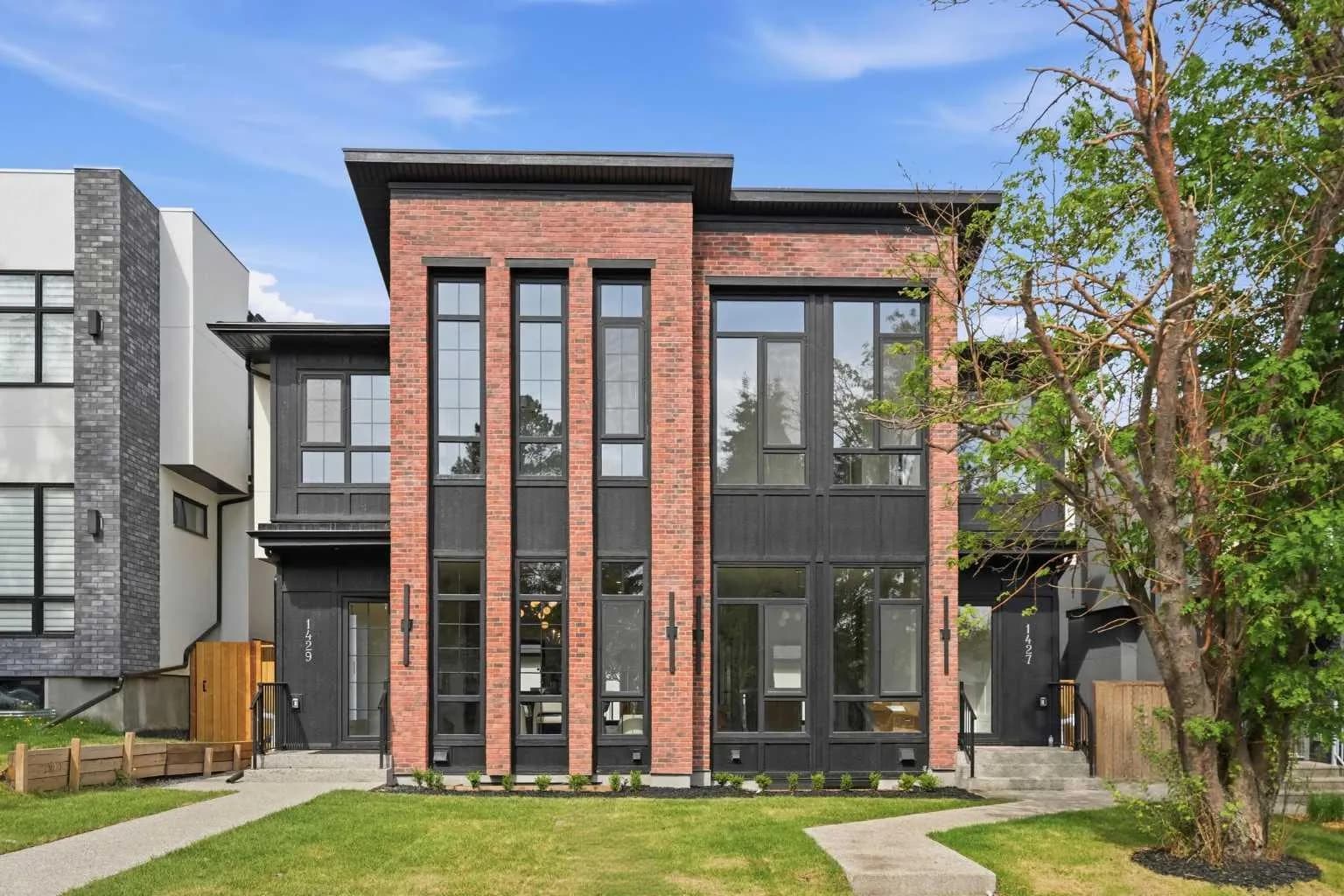 Semi Detached (Half Duplex)