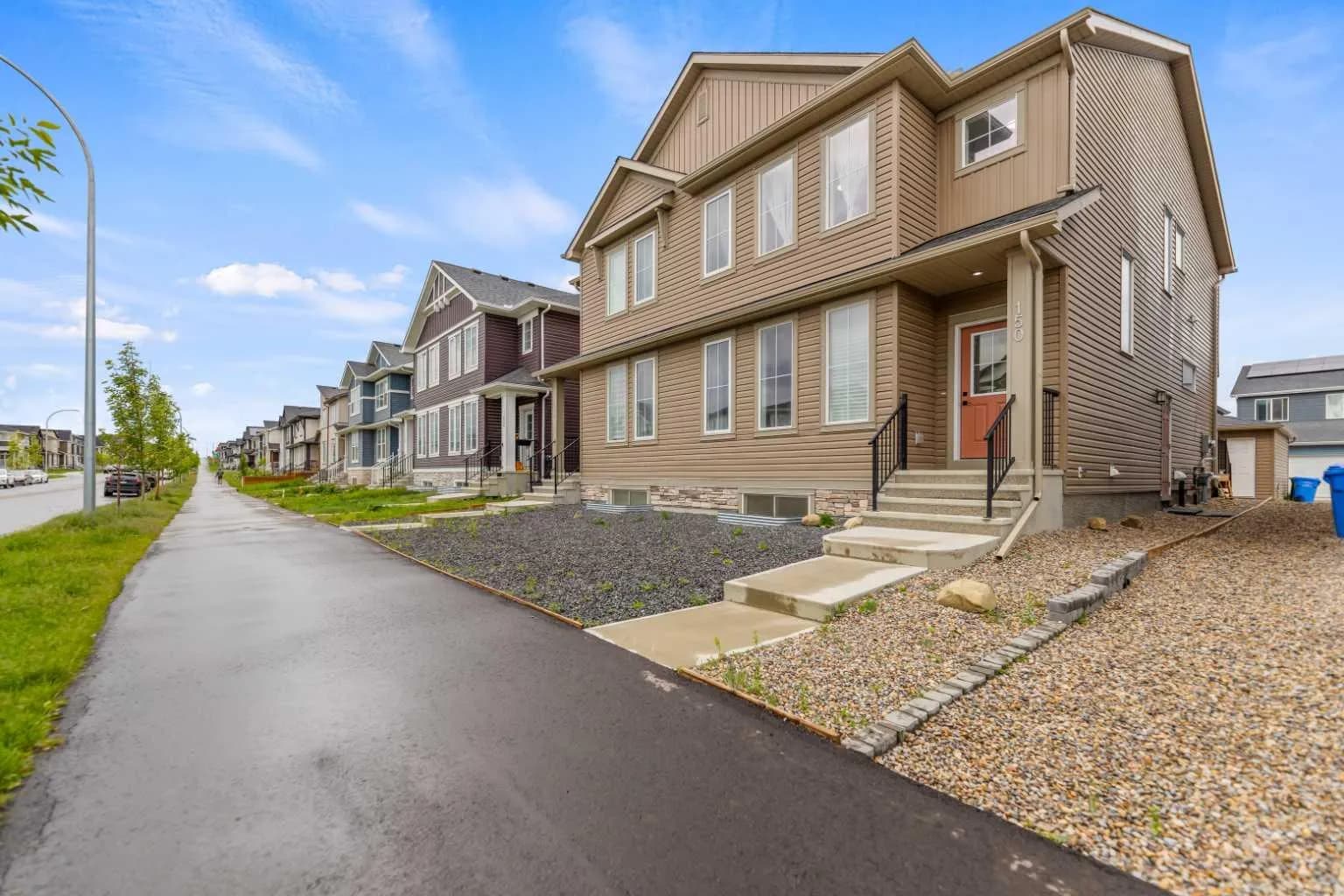 Semi Detached (Half Duplex)