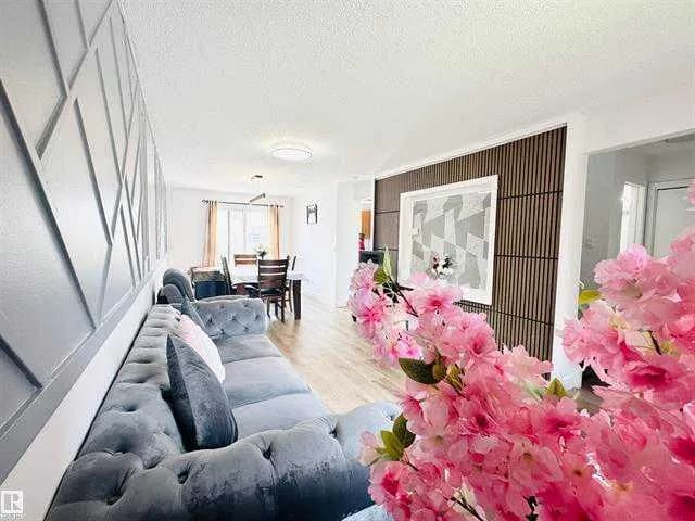 Semi Detached (Half Duplex)