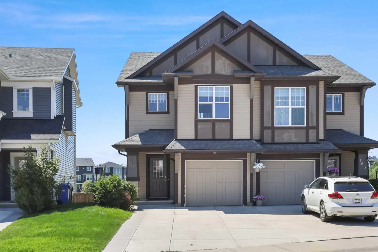 Semi Detached (Half Duplex)