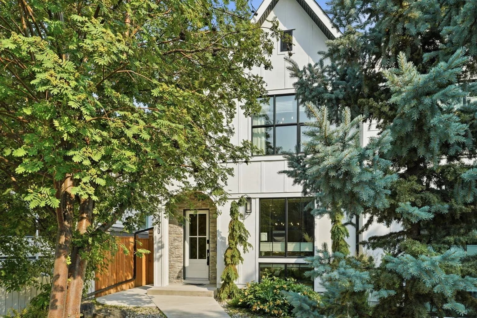 Semi Detached (Half Duplex)