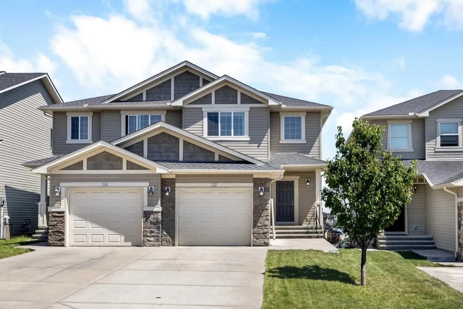 Semi Detached (Half Duplex)