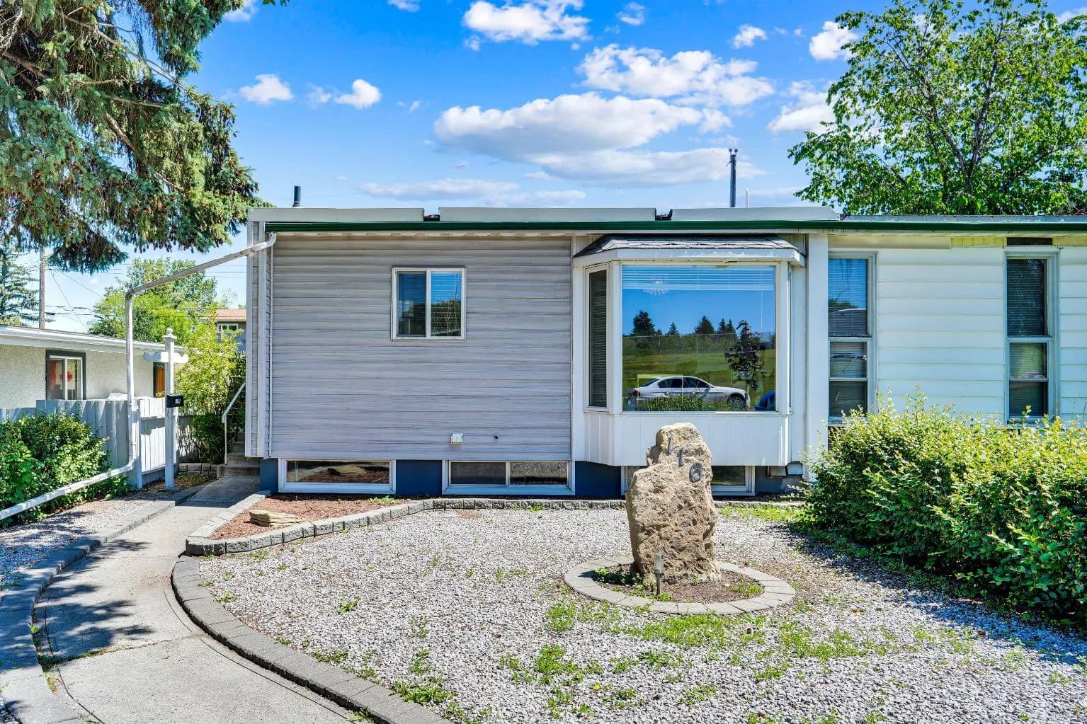 Semi Detached (Half Duplex)
