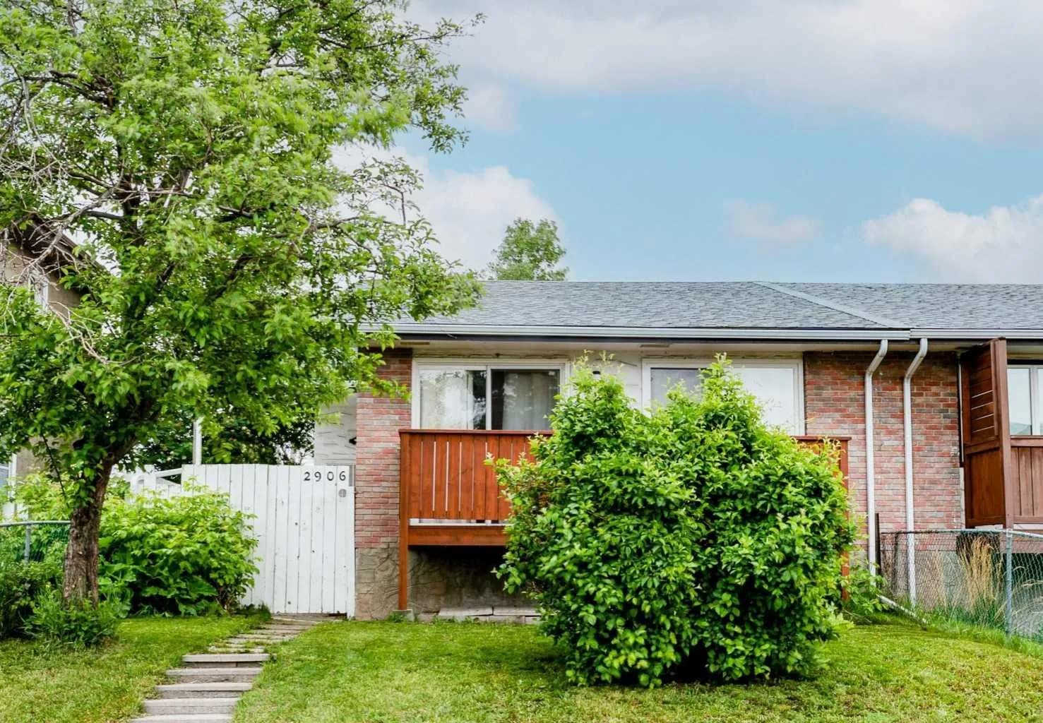 Semi Detached (Half Duplex)