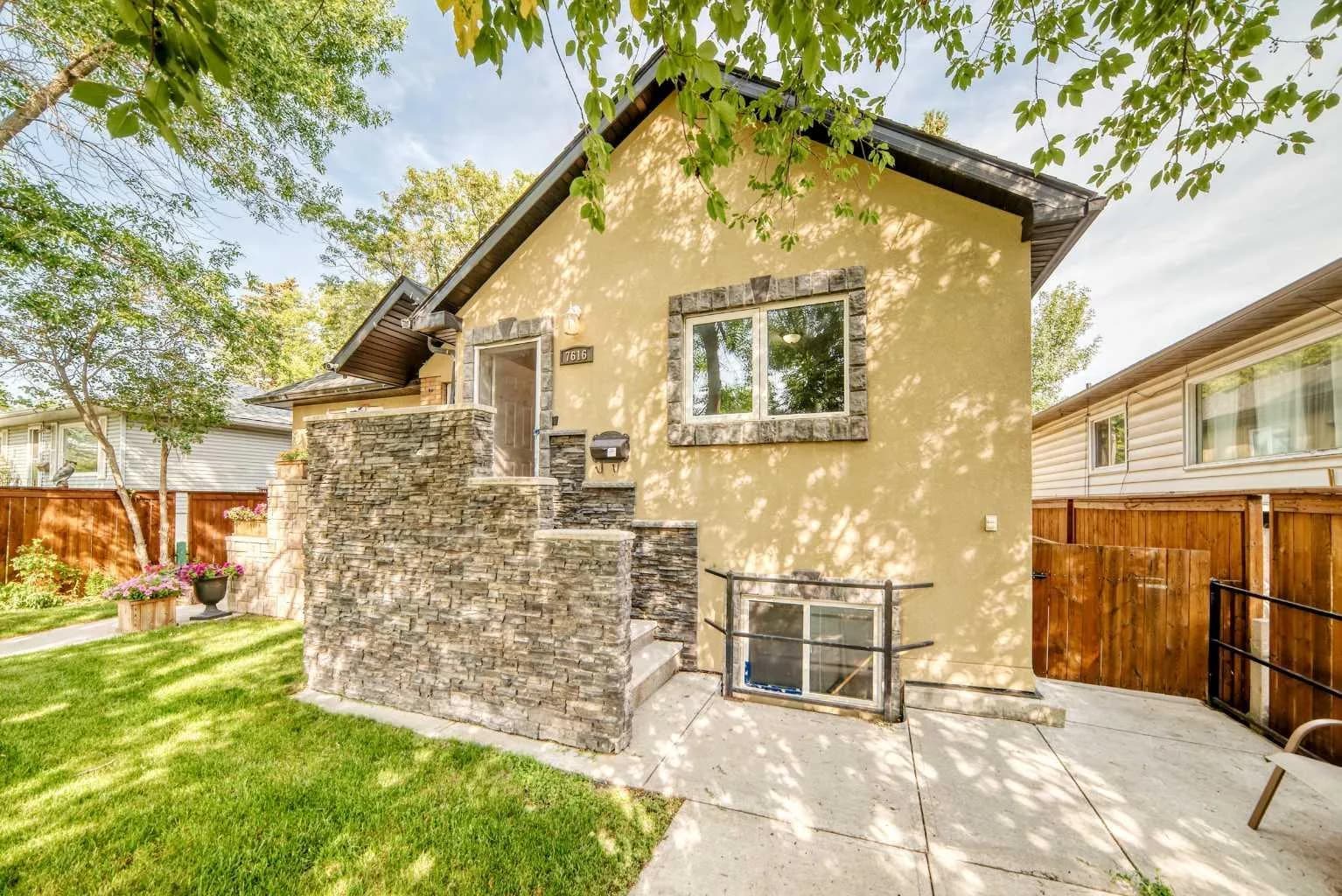 Semi Detached (Half Duplex)