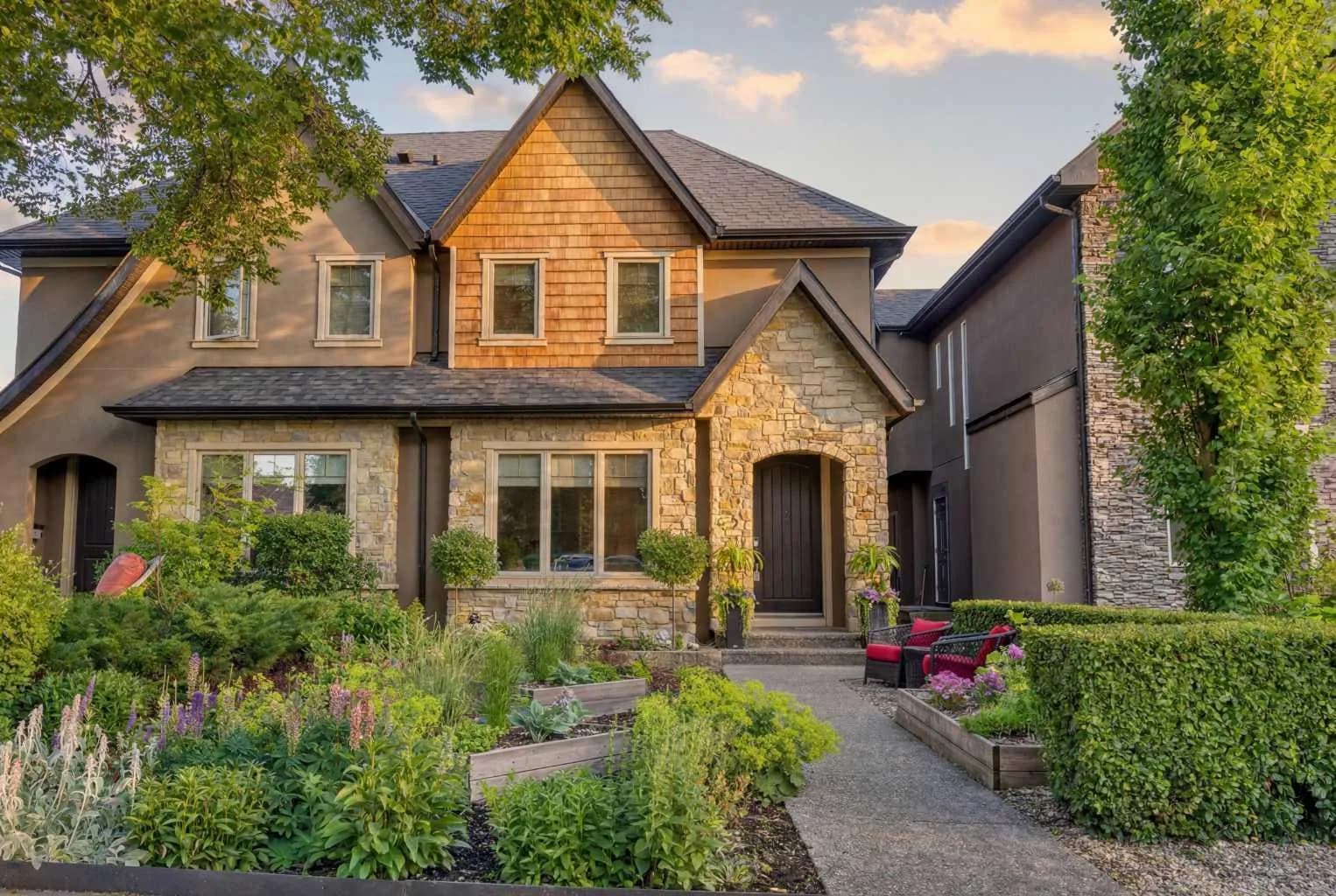 Semi Detached (Half Duplex)