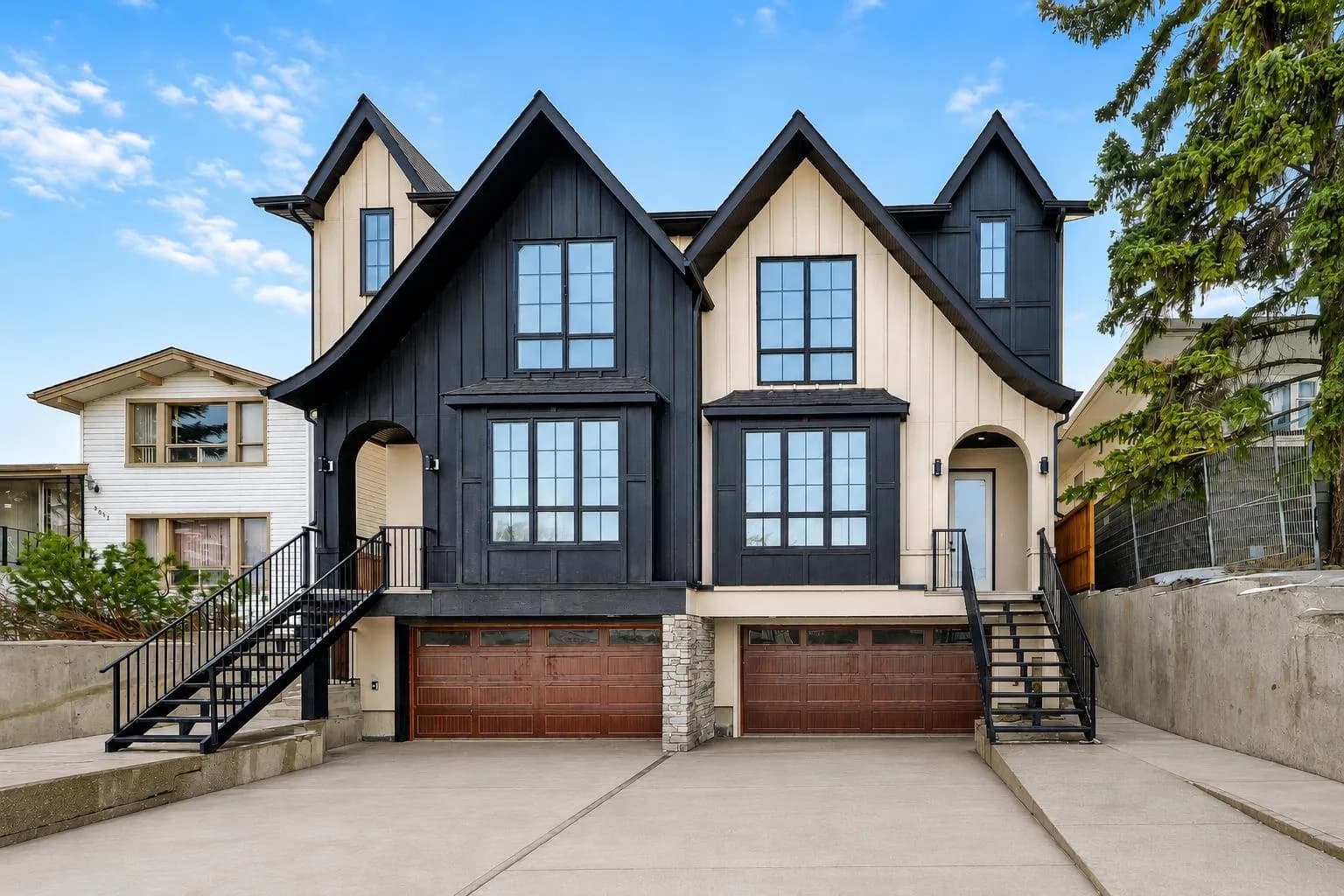 Semi Detached (Half Duplex)