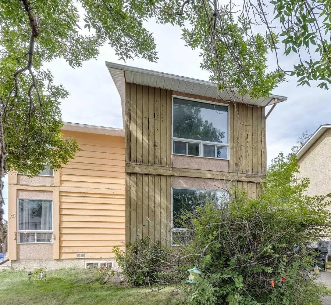 Semi Detached (Half Duplex)