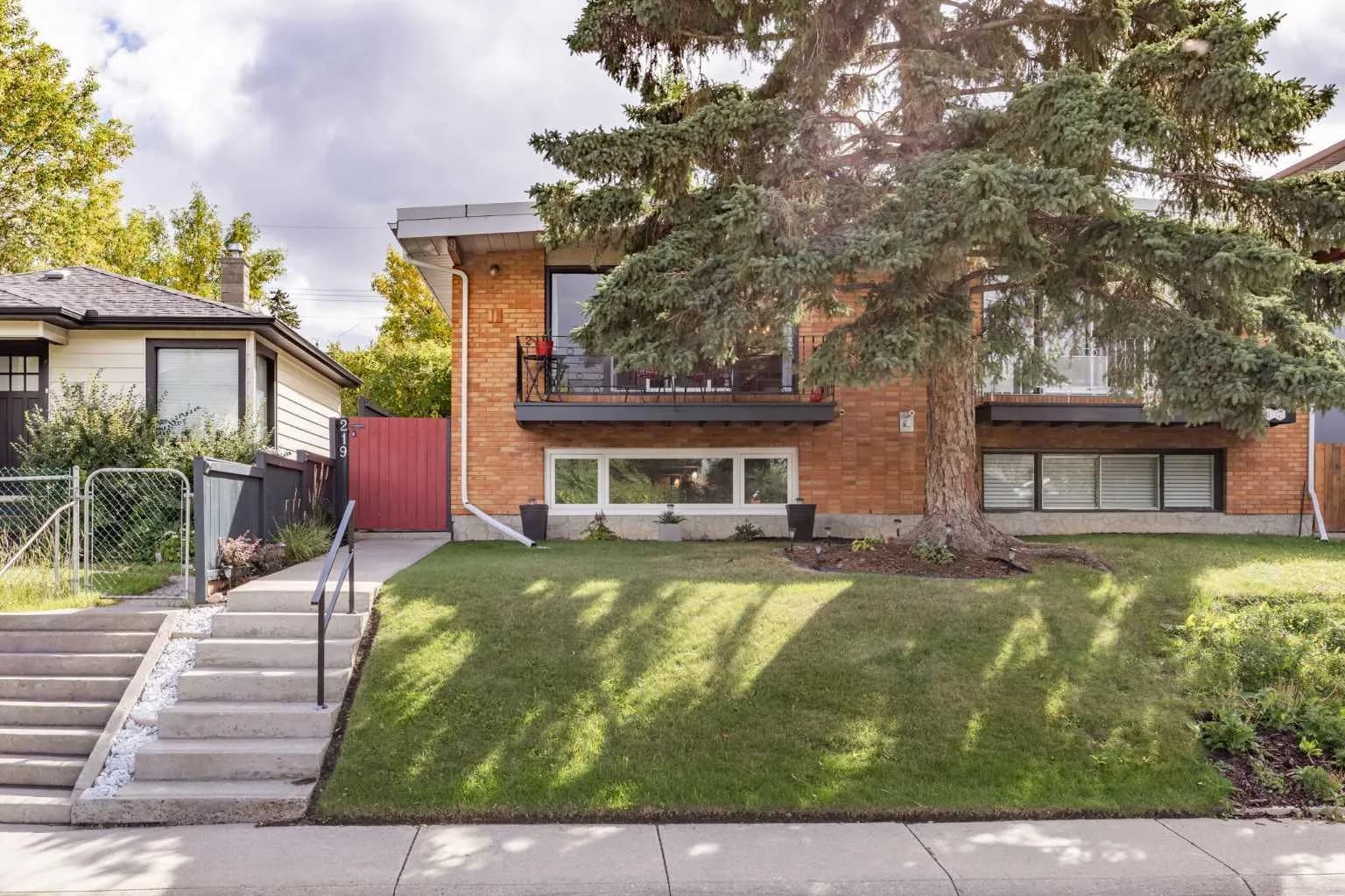 Semi Detached (Half Duplex)